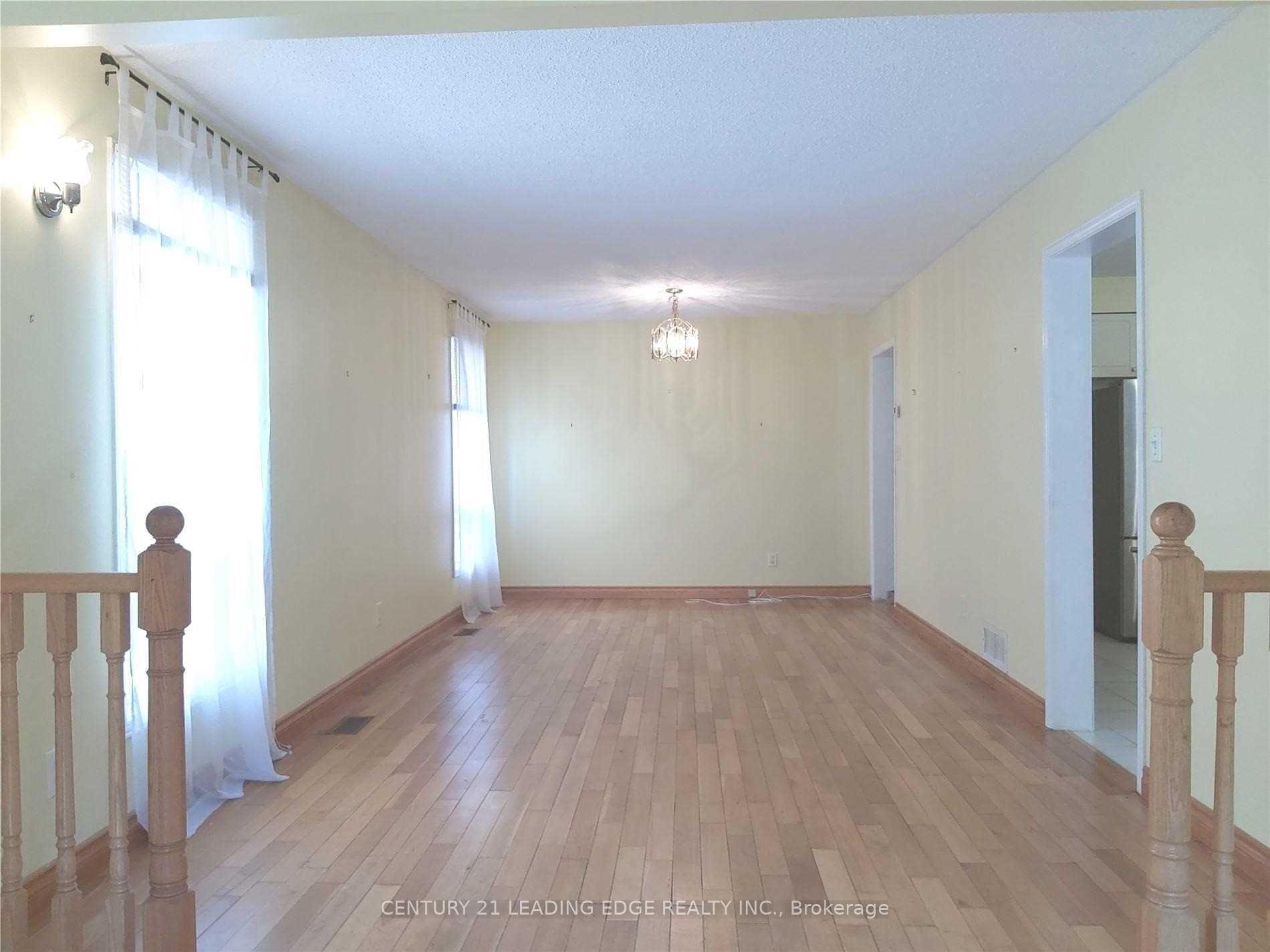 Photo 8 of 39 Stagemaster Crescent, Clarington, Courtice — HOMEH