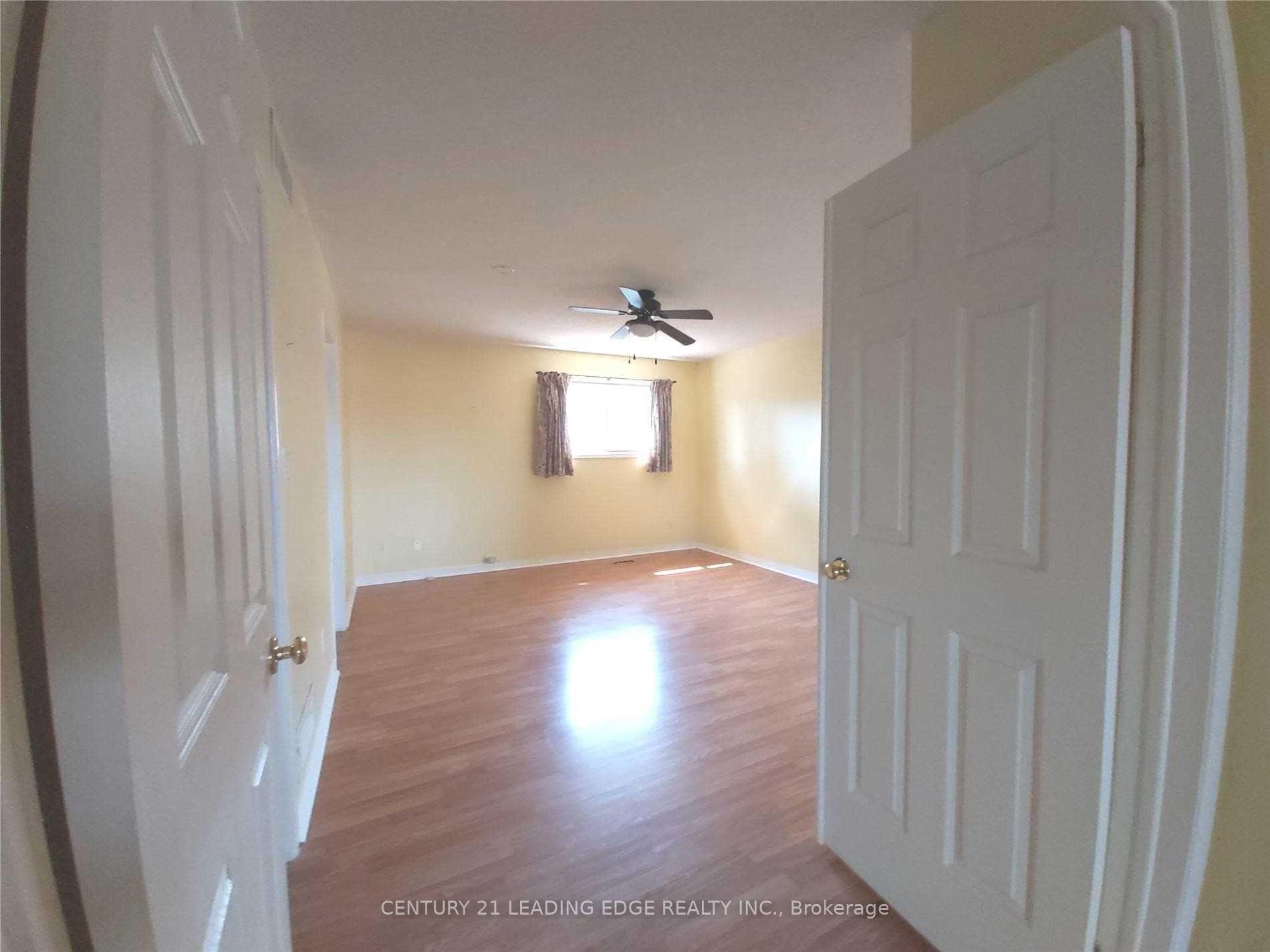 Photo 10 of 39 Stagemaster Crescent, Clarington, Courtice — HOMEH
