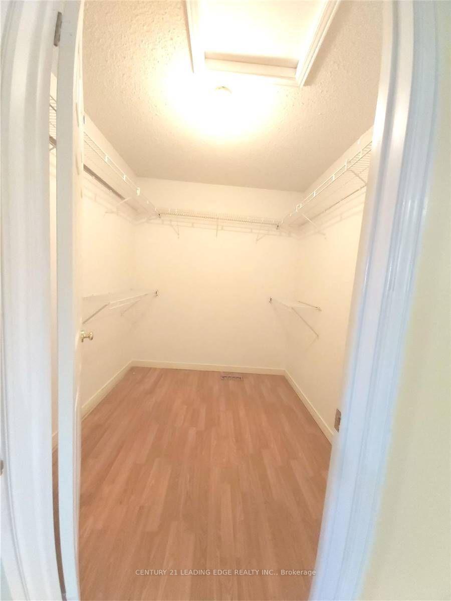 Photo 12 of 39 Stagemaster Crescent, Clarington, Courtice — HOMEH