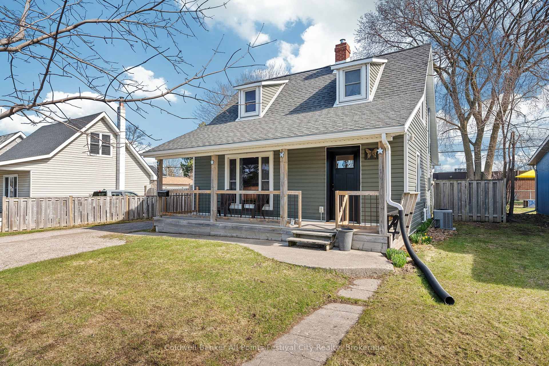 Photo 3 of 375 Huron Road, Goderich, Goderich (Town) — HOMEH