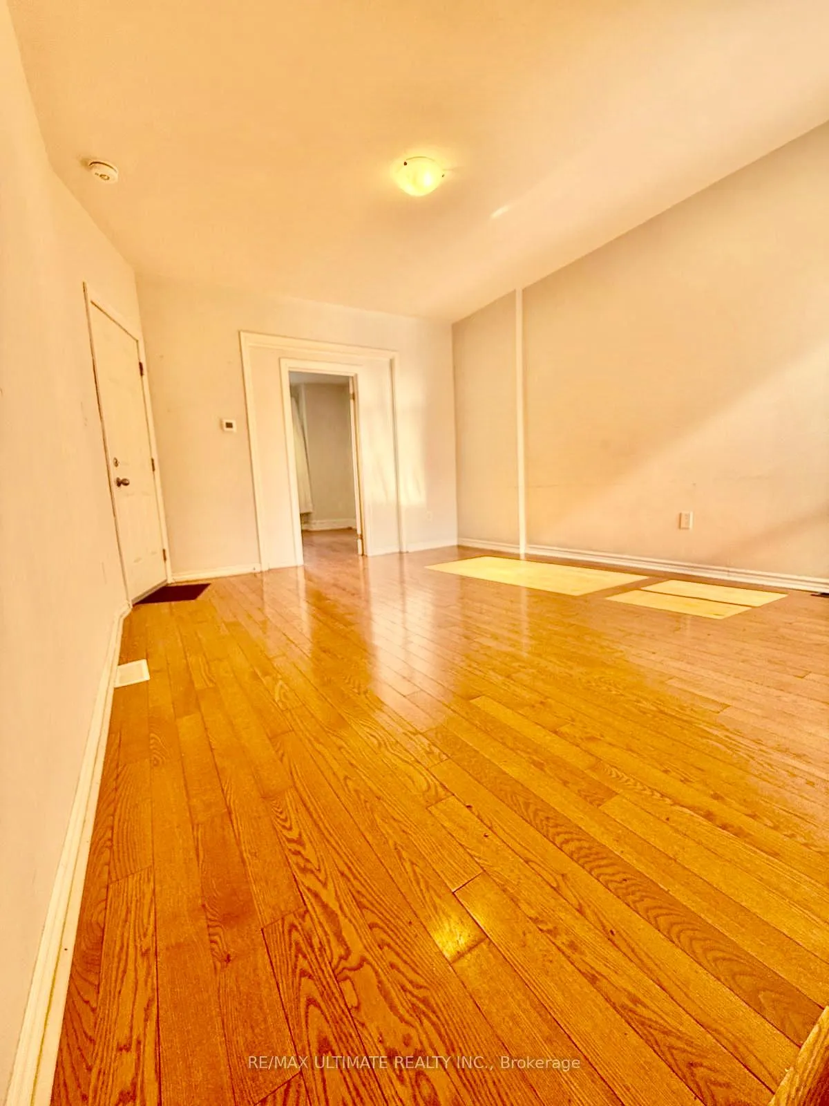 Photo 5 of 264 Cannon Street E, Hamilton, Landsdale — HOMEH