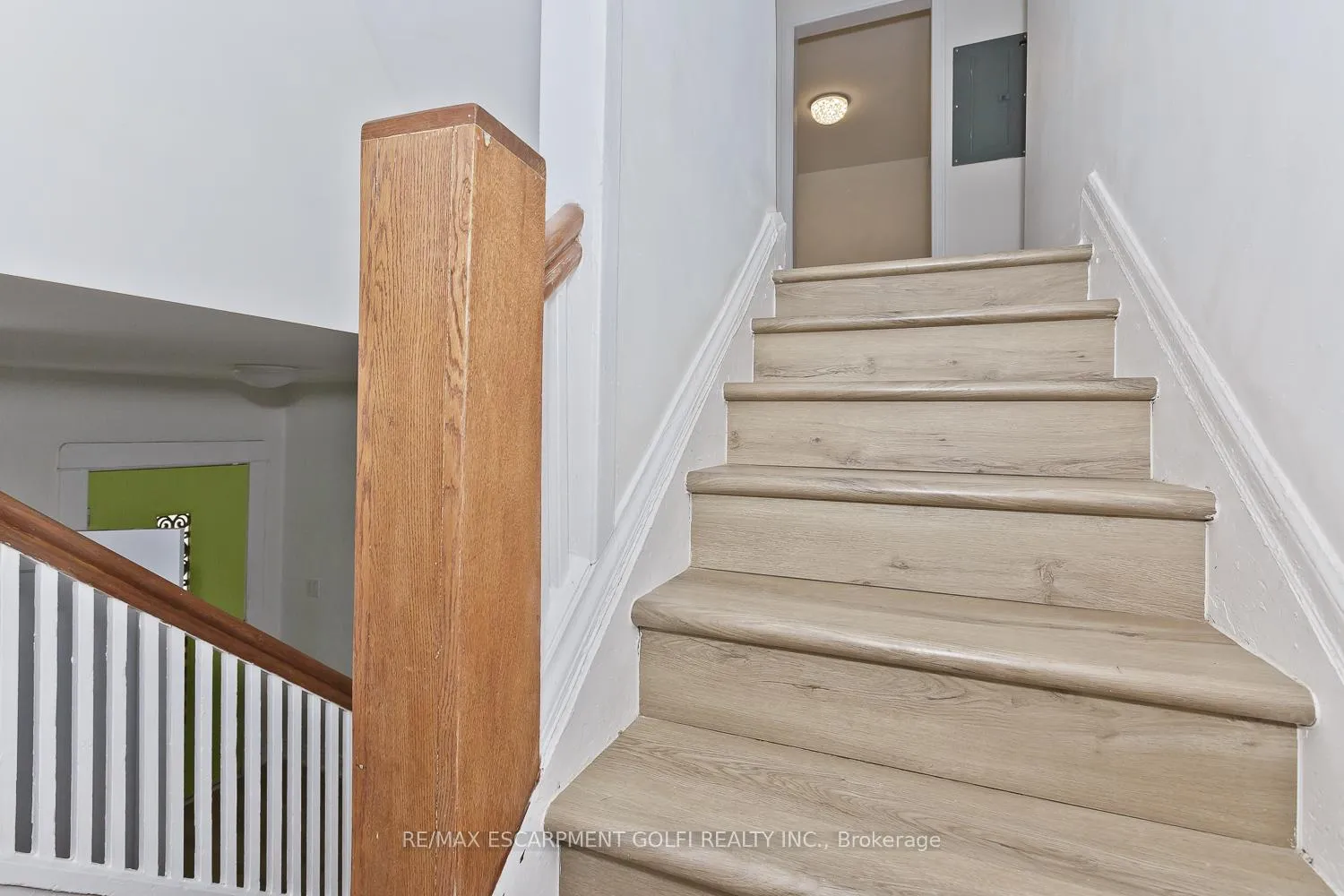 Photo 22 of 4743 Ryerson Crescent, Niagara Falls, Downtown — HOMEH