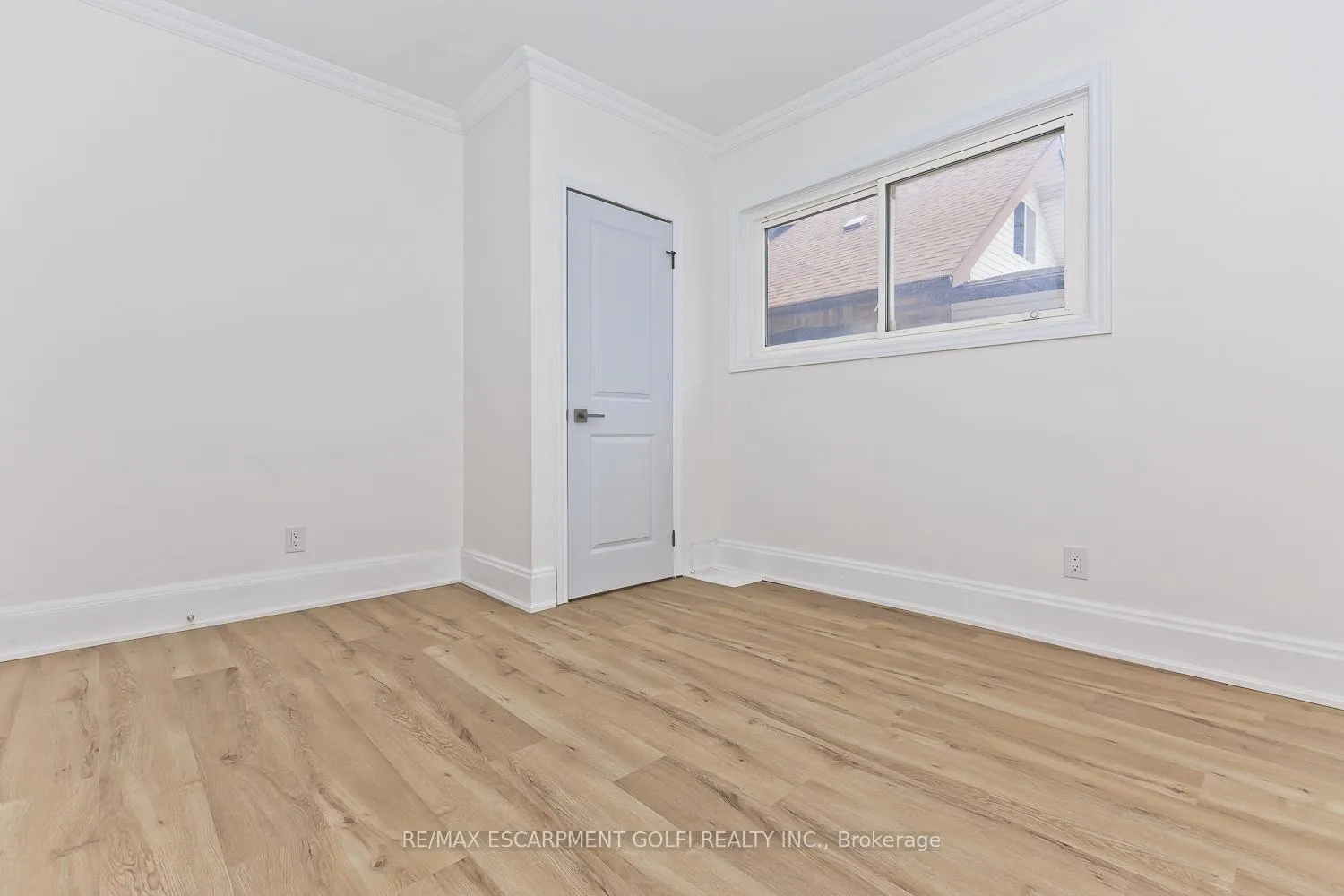 Photo 24 of 4743 Ryerson Crescent, Niagara Falls, Downtown — HOMEH