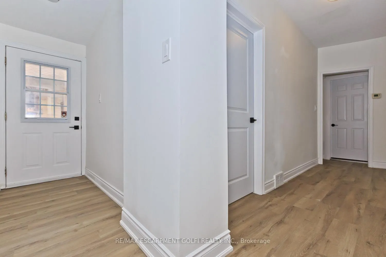 Photo 29 of 4743 Ryerson Crescent, Niagara Falls, Downtown — HOMEH