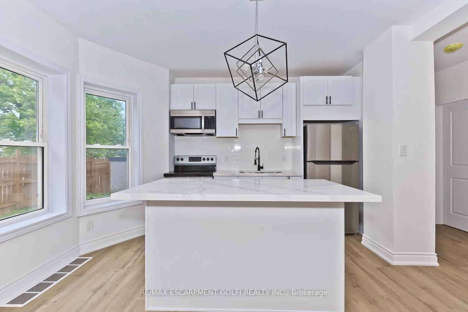 Photo 31 of 4743 Ryerson Crescent, Niagara Falls, Downtown — HOMEH