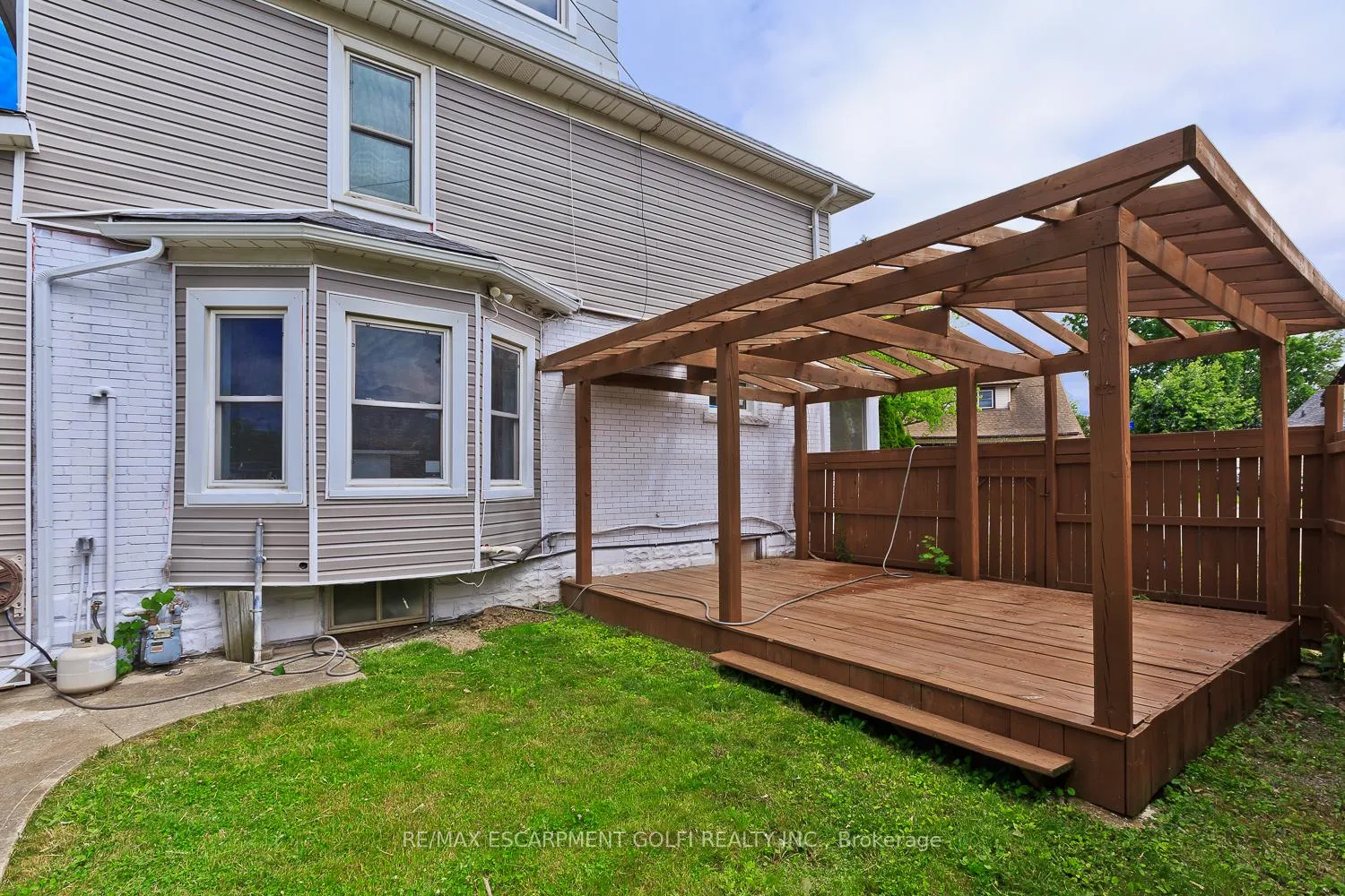 Photo 45 of 4743 Ryerson Crescent, Niagara Falls, Downtown — HOMEH