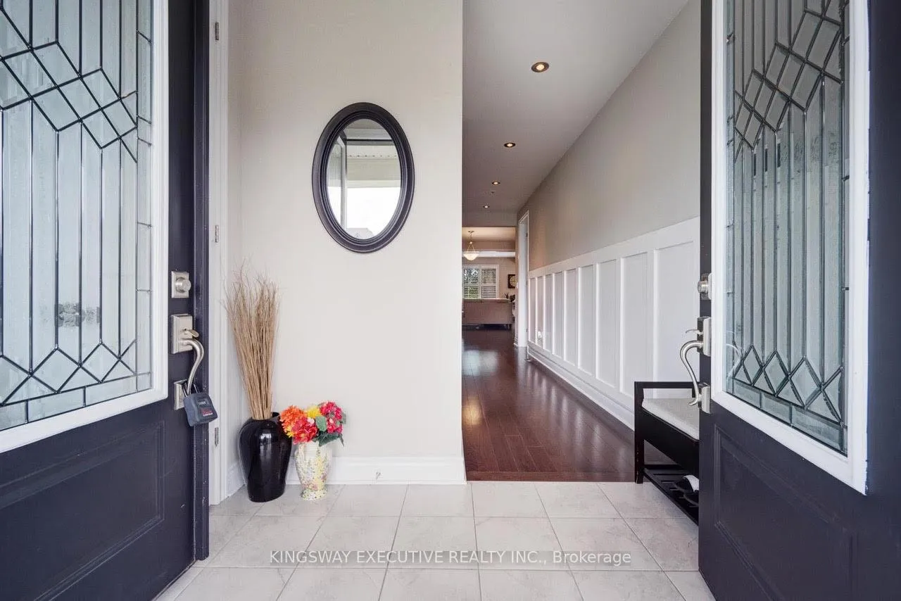 Photo 3 of 33 Ash Hill Avenue, Caledon, Caledon East — HOMEH