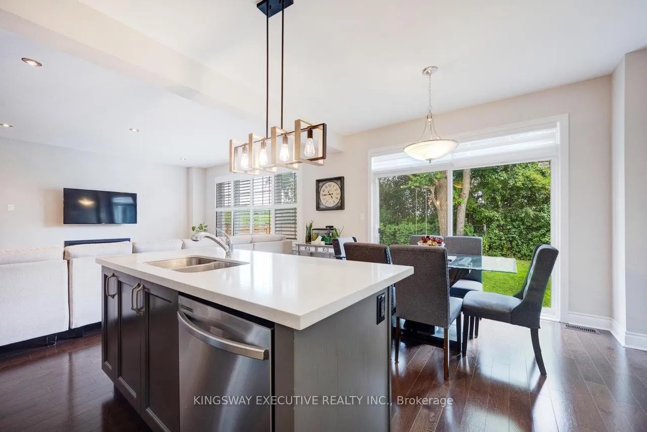 Photo 14 of 33 Ash Hill Avenue, Caledon, Caledon East — HOMEH