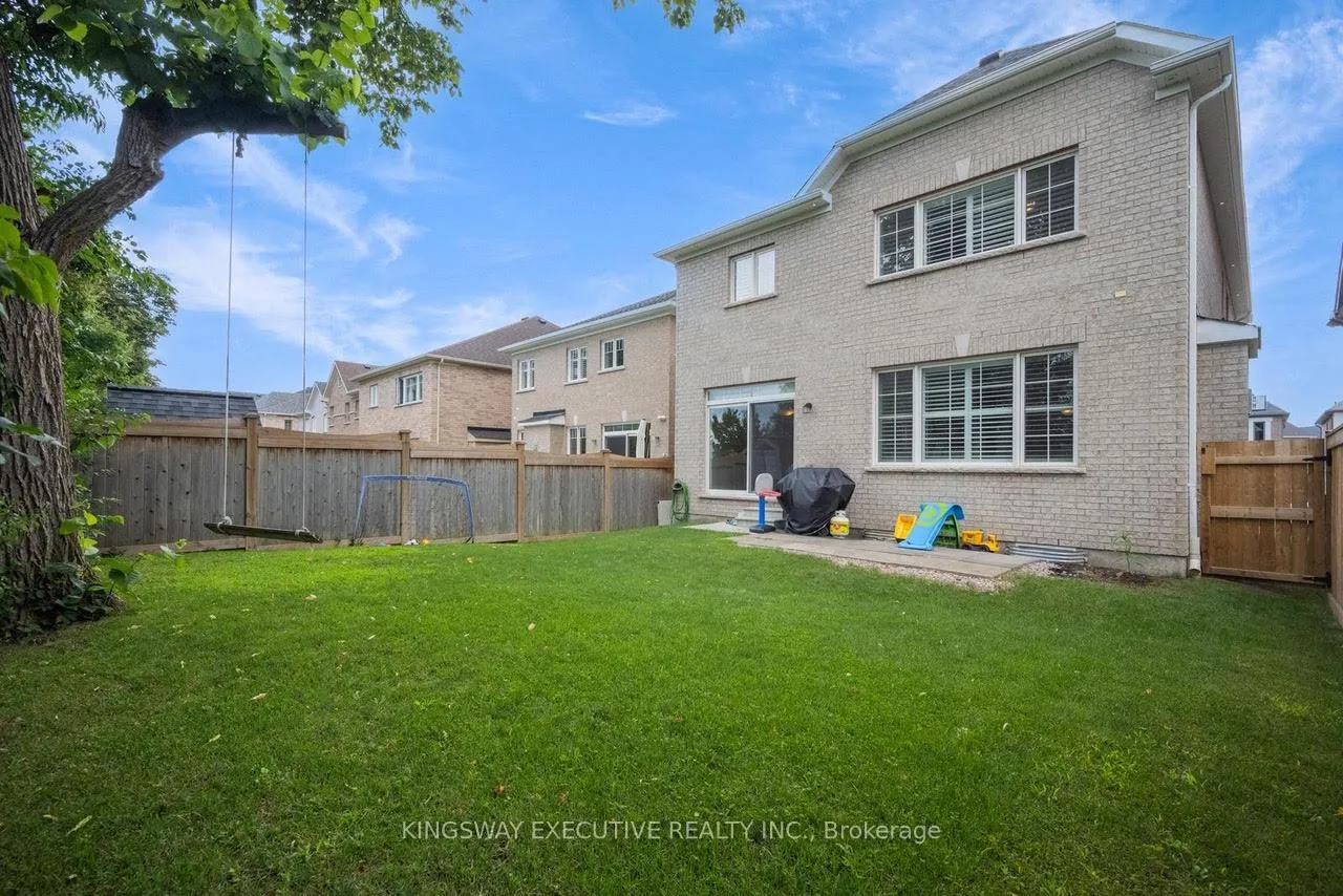 Photo 28 of 33 Ash Hill Avenue, Caledon, Caledon East — HOMEH