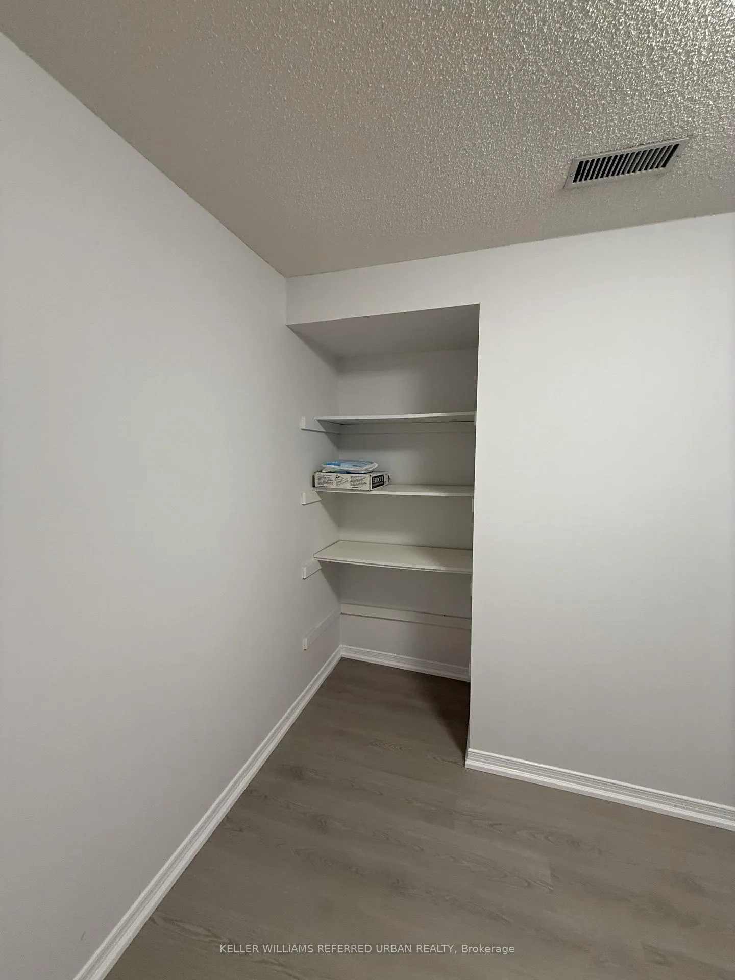 Photo 8 of 130 Greensboro Drive, Markham, Milliken Mills West — HOMEH
