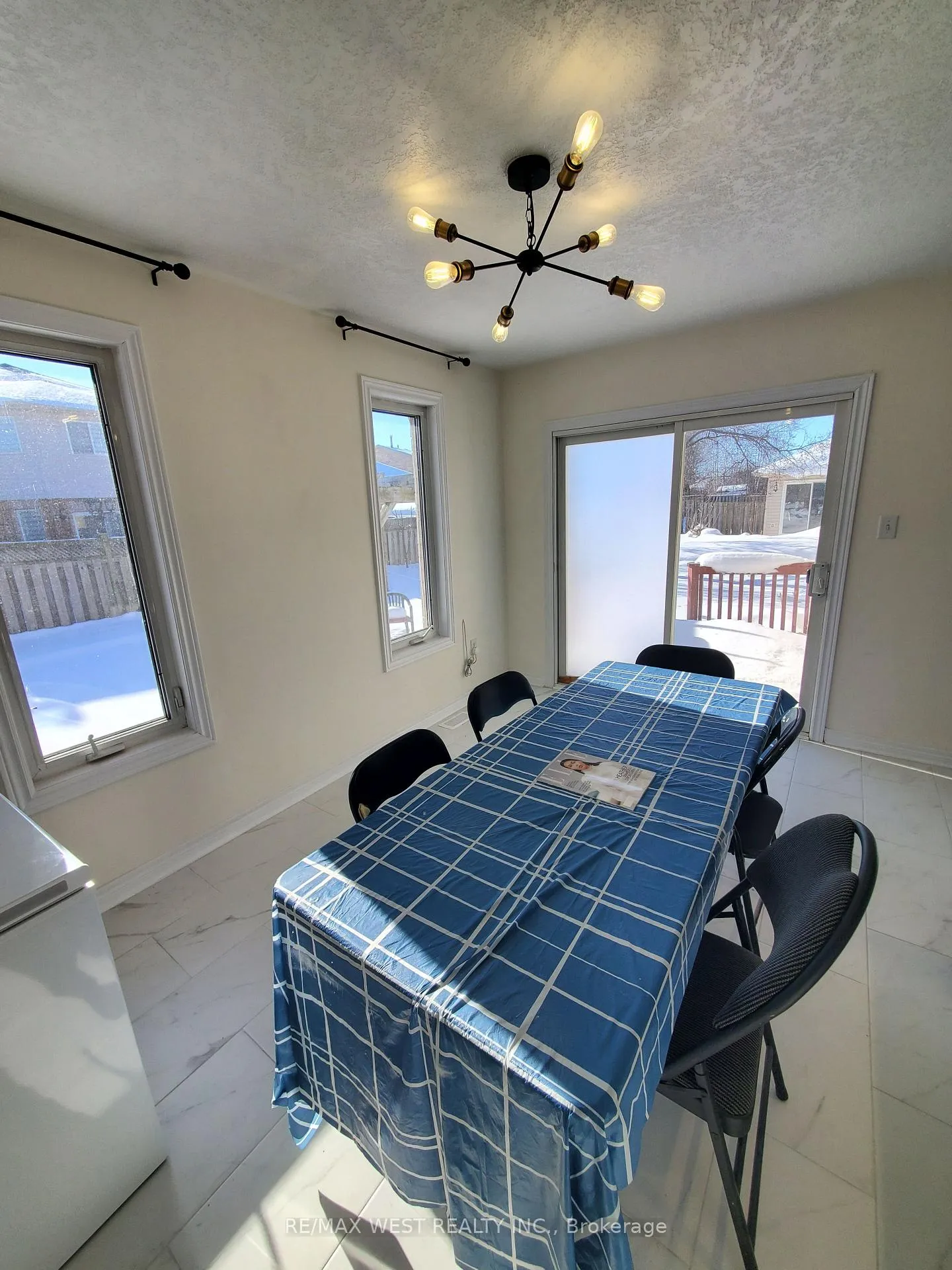 Photo 5 of Unit Upper Level Room, 369 Georgian Drive, Barrie, Georgian Drive — HOMEH