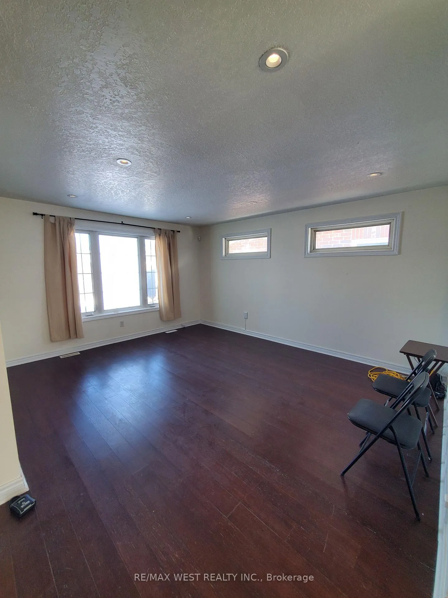Photo 8 of Unit Upper Level Room, 369 Georgian Drive, Barrie, Georgian Drive — HOMEH