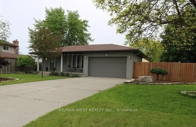 Photo 2 of 13050 St Thomas Street, Tecumseh — HOMEH