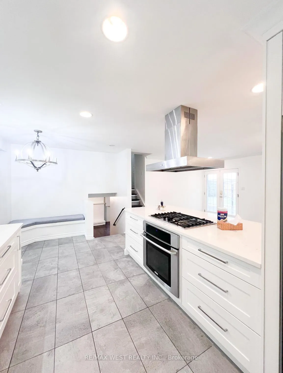 Photo 6 of 13050 St Thomas Street, Tecumseh — HOMEH