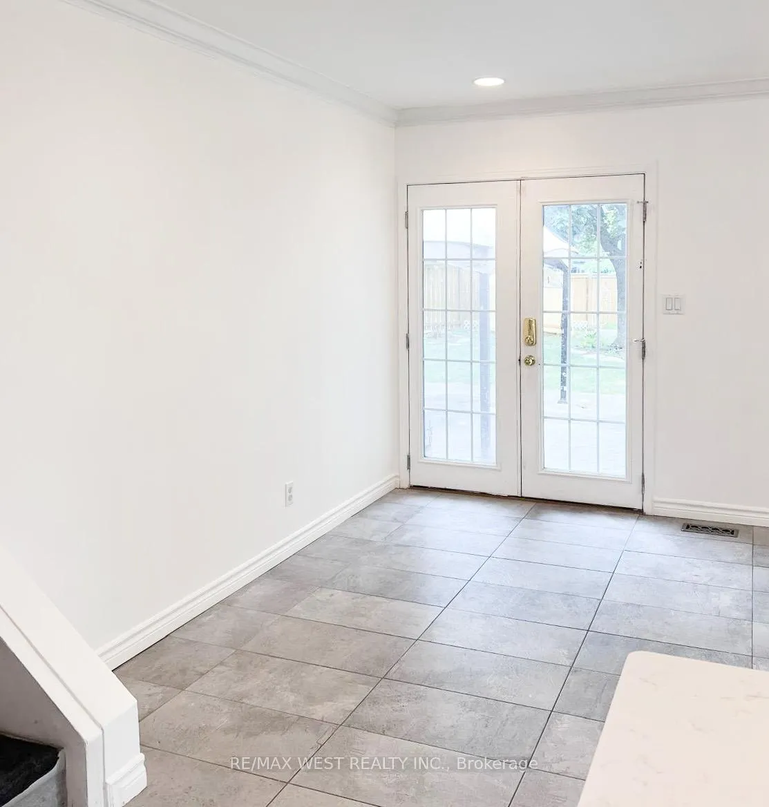 Photo 9 of 13050 St Thomas Street, Tecumseh — HOMEH