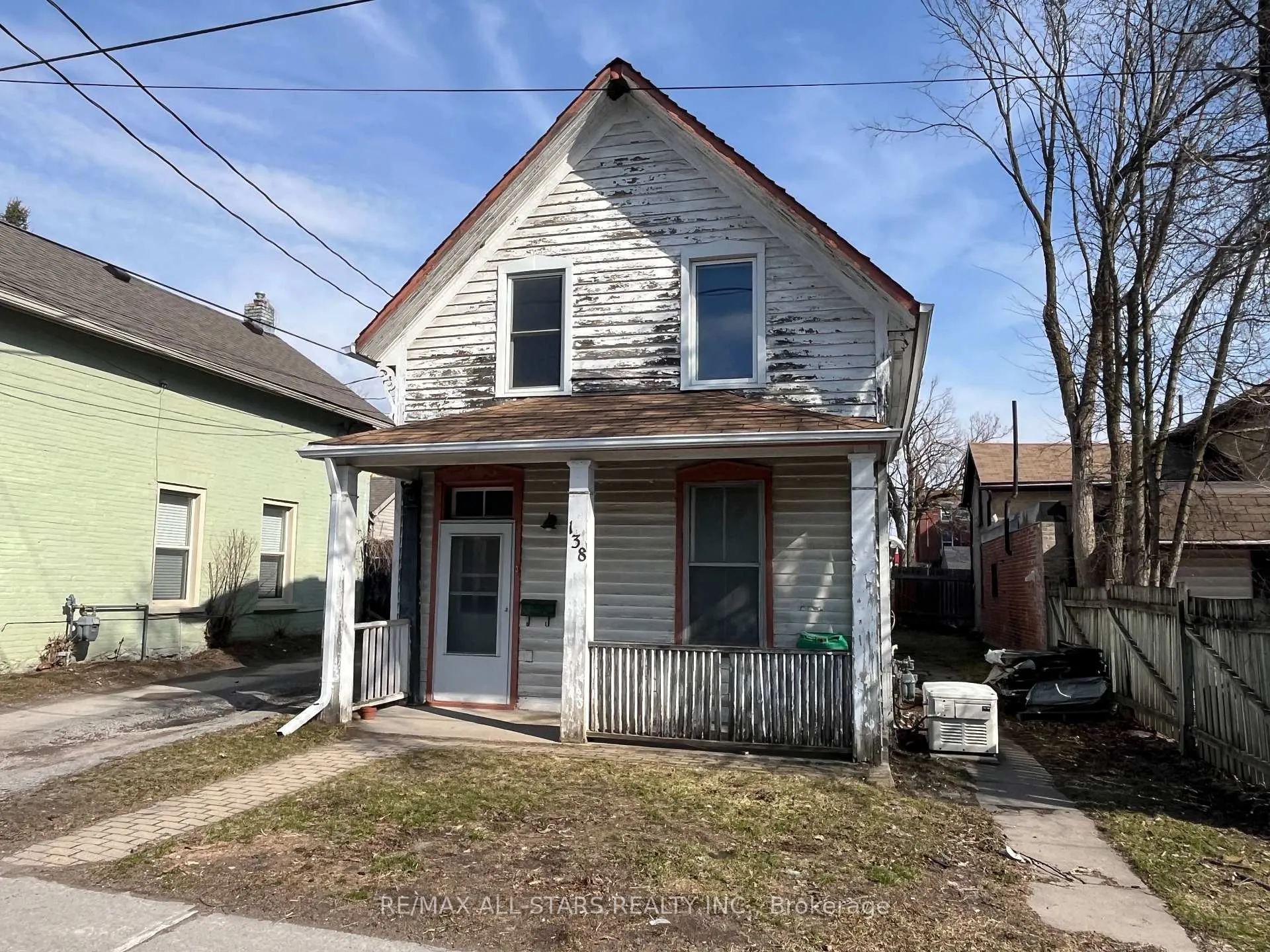 Front of 138 Antrim Street