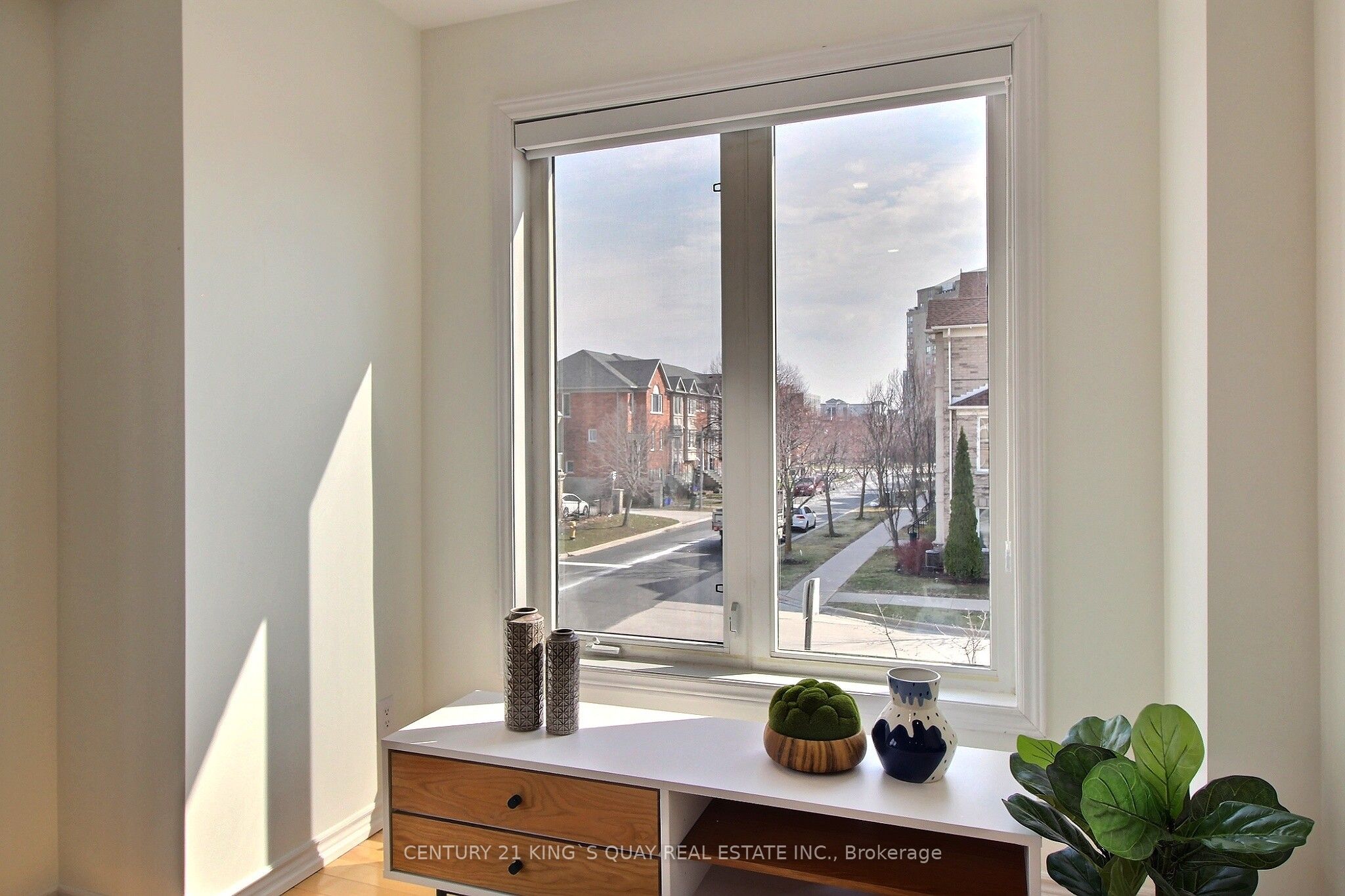 Photo 7 of Unit 36, 40 Leitchcroft Crescent, Markham, Commerce Valley — HOMEH