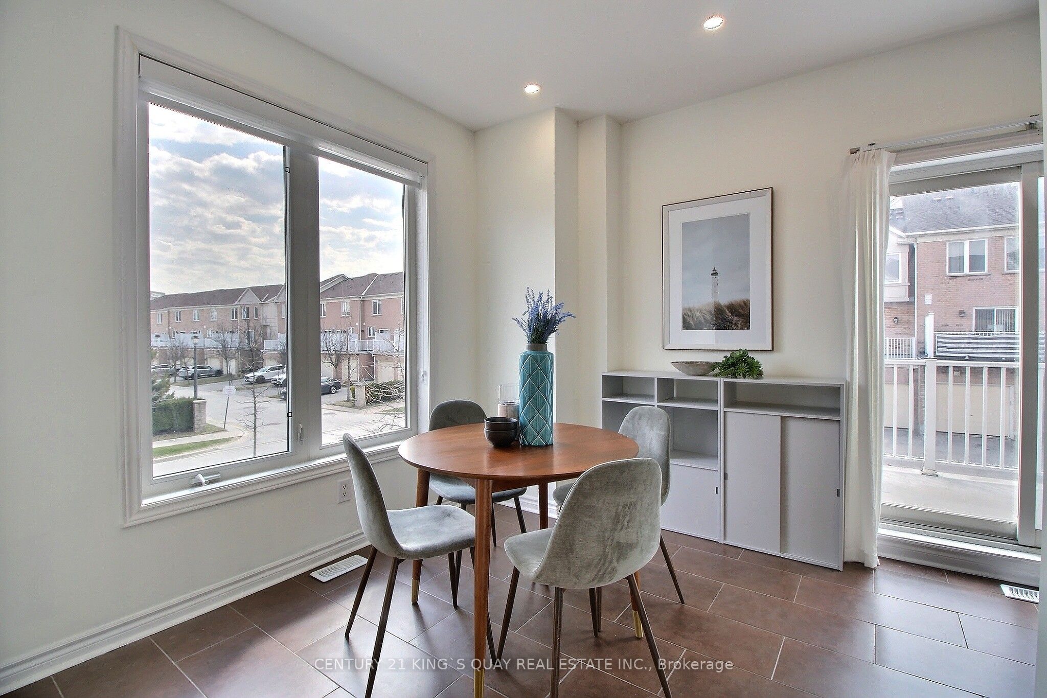 Photo 11 of Unit 36, 40 Leitchcroft Crescent, Markham, Commerce Valley — HOMEH