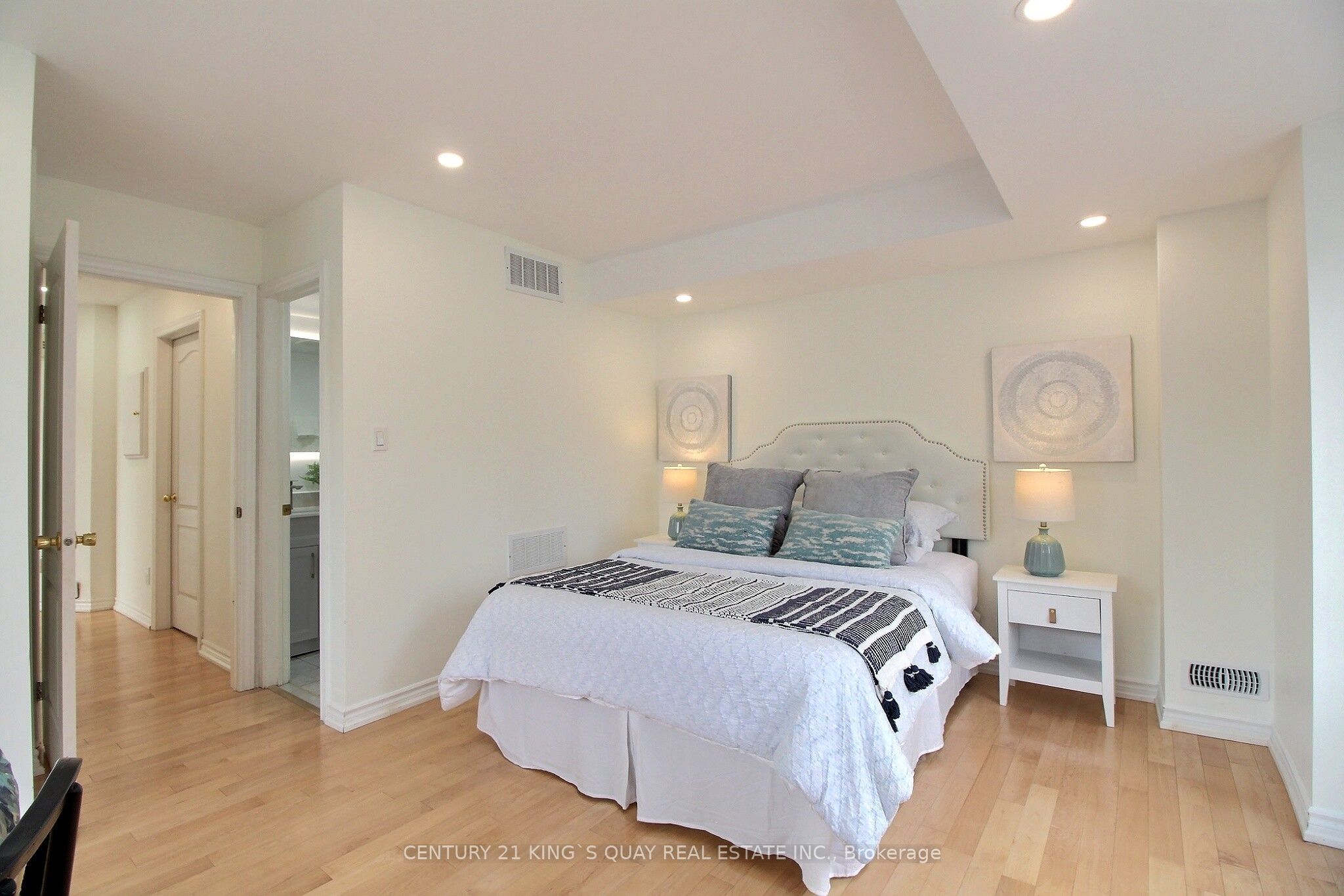 Photo 18 of Unit 36, 40 Leitchcroft Crescent, Markham, Commerce Valley — HOMEH