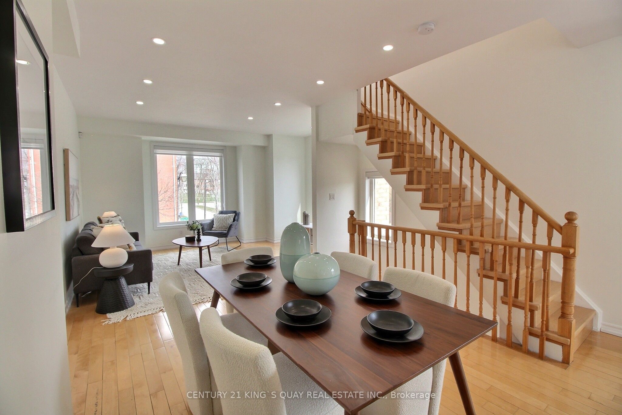 Photo 2 of Unit 36, 40 Leitchcroft Crescent, Markham, Commerce Valley — HOMEH