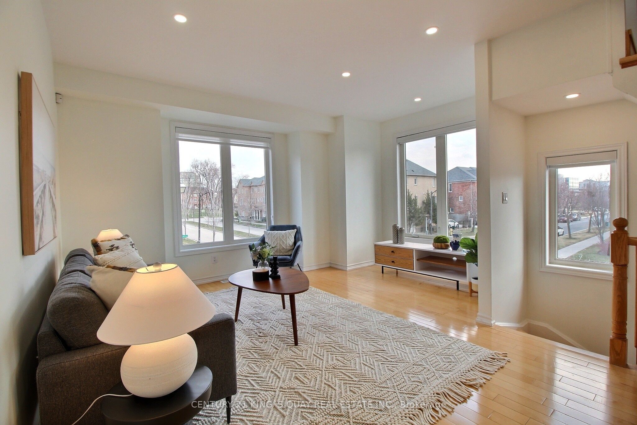 Photo 5 of Unit 36, 40 Leitchcroft Crescent, Markham, Commerce Valley — HOMEH