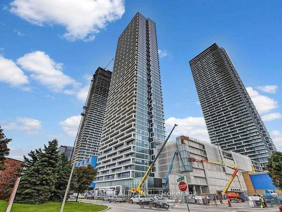 Photo 1 of Unit 4312, 5 Buttermill Avenue, Vaughan, Vaughan Corporate Centre — HOMEH