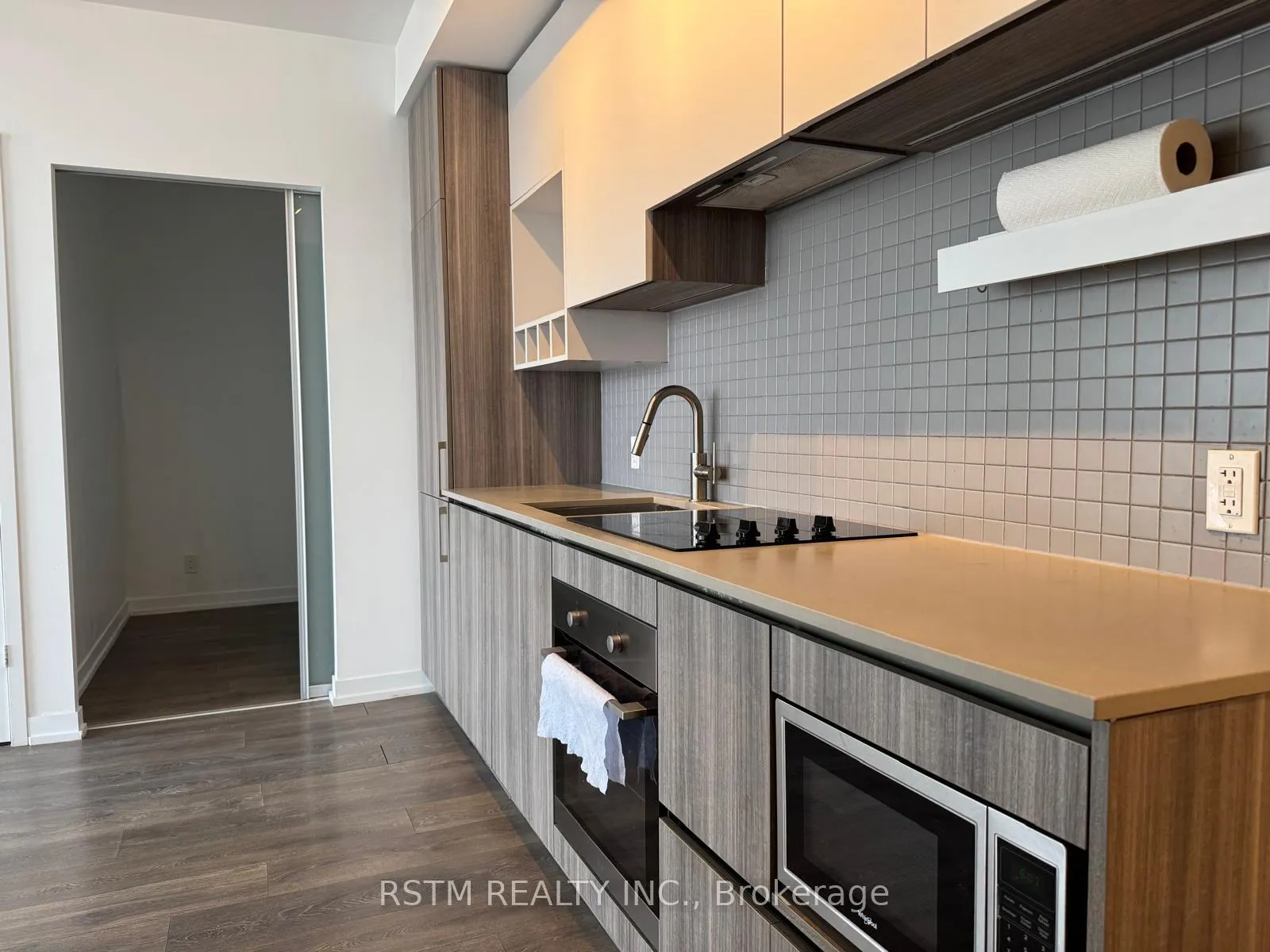 Photo 7 of Unit 4312, 5 Buttermill Avenue, Vaughan, Vaughan Corporate Centre — HOMEH