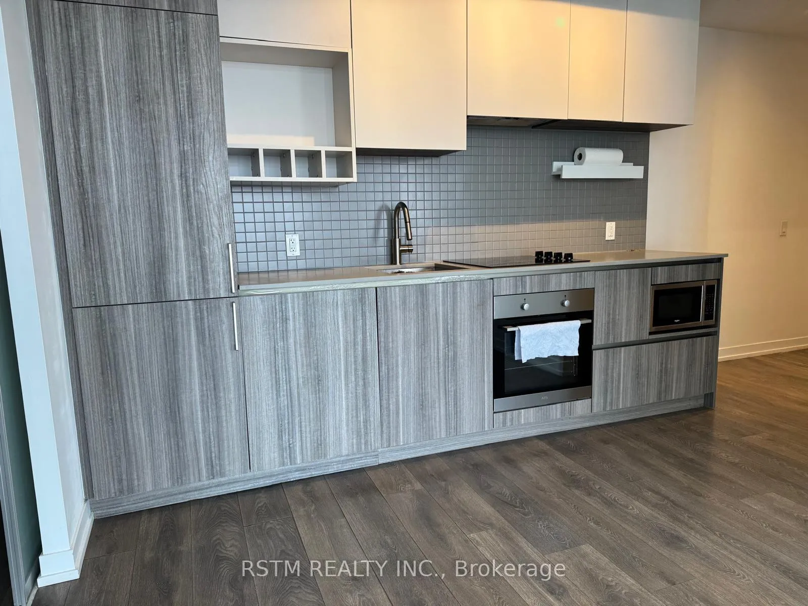 Photo 8 of Unit 4312, 5 Buttermill Avenue, Vaughan, Vaughan Corporate Centre — HOMEH