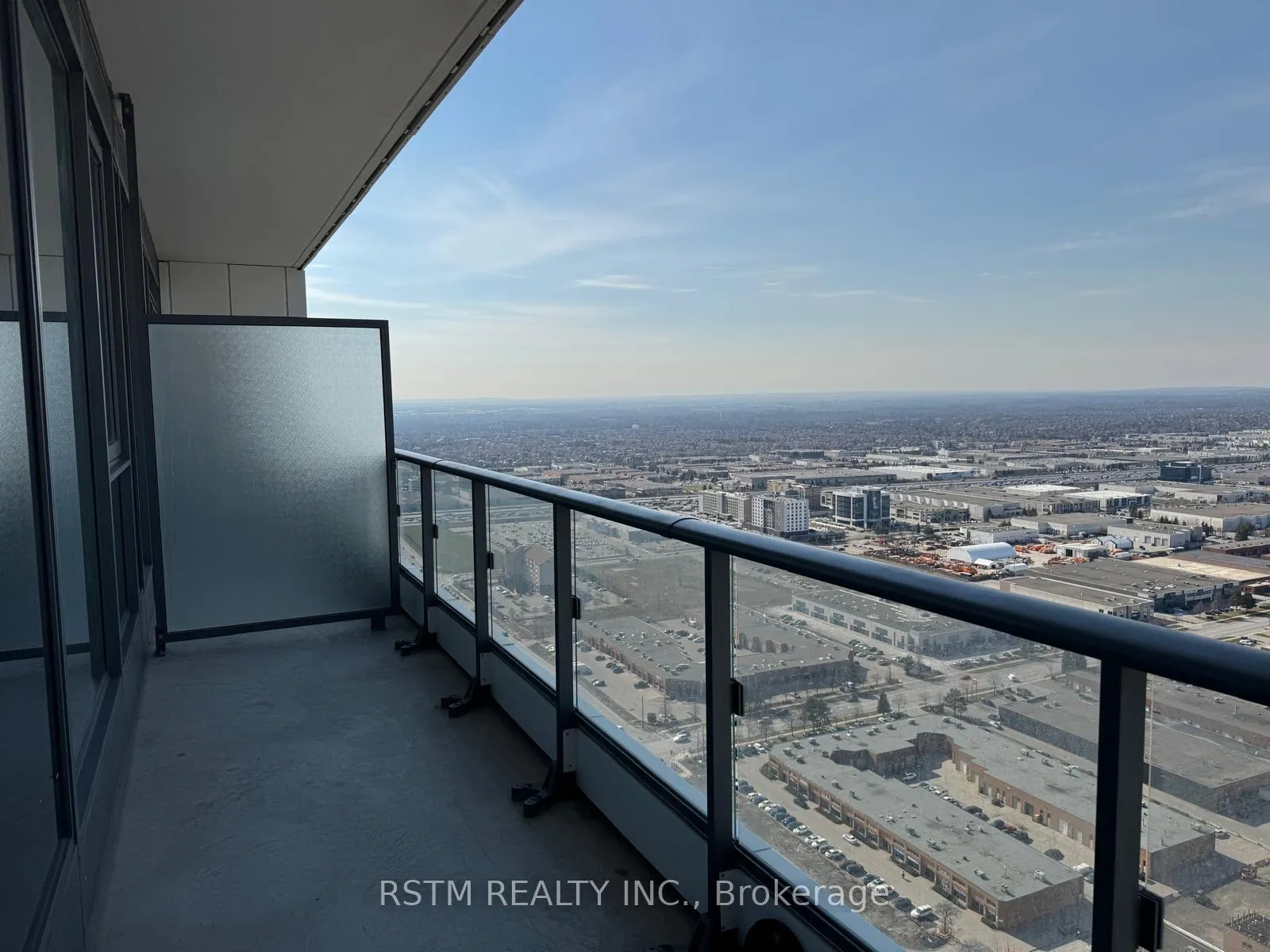 Photo 15 of Unit 4312, 5 Buttermill Avenue, Vaughan, Vaughan Corporate Centre — HOMEH