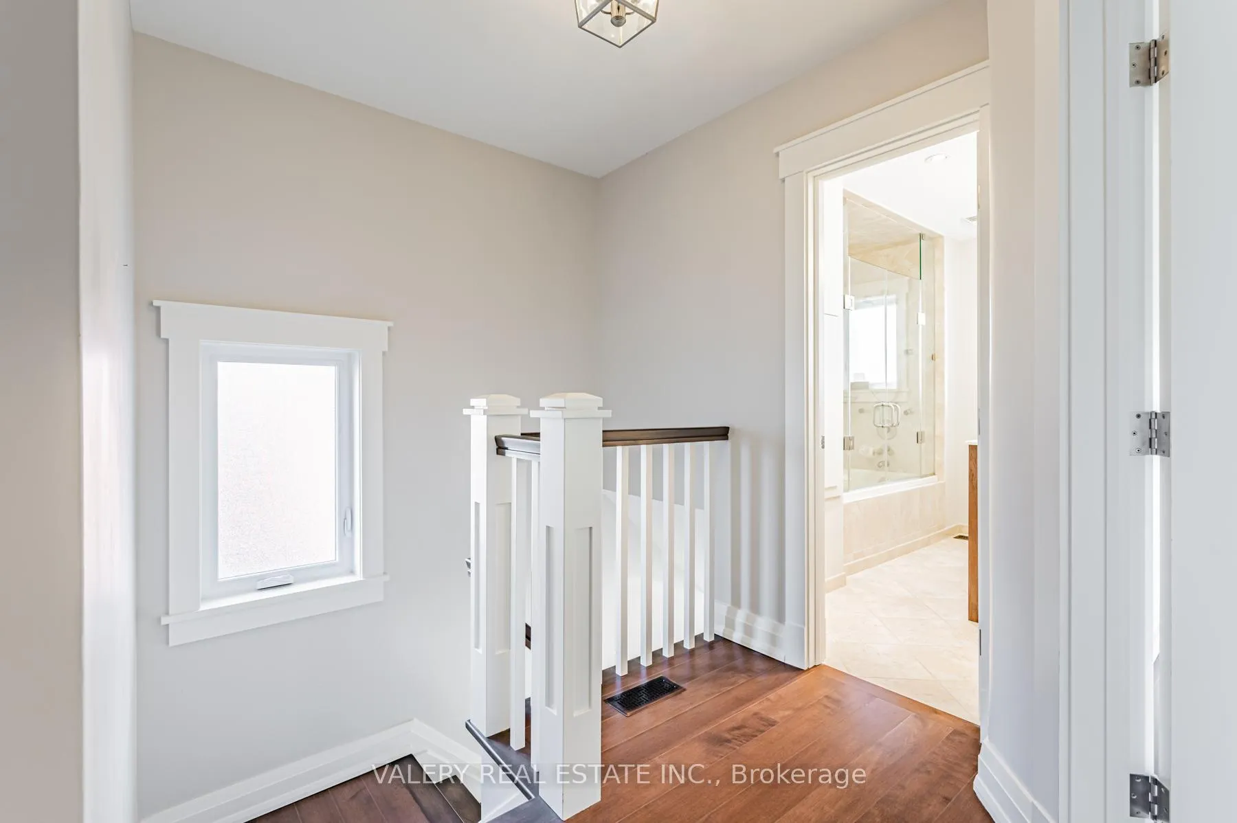 Photo 12 of 30 Bernice Avenue, Toronto, Rockcliffe-Smythe — HOMEH