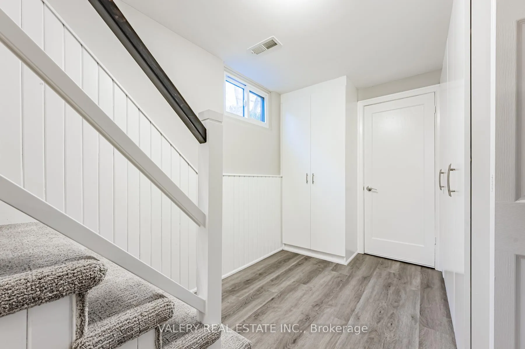 Photo 20 of 30 Bernice Avenue, Toronto, Rockcliffe-Smythe — HOMEH