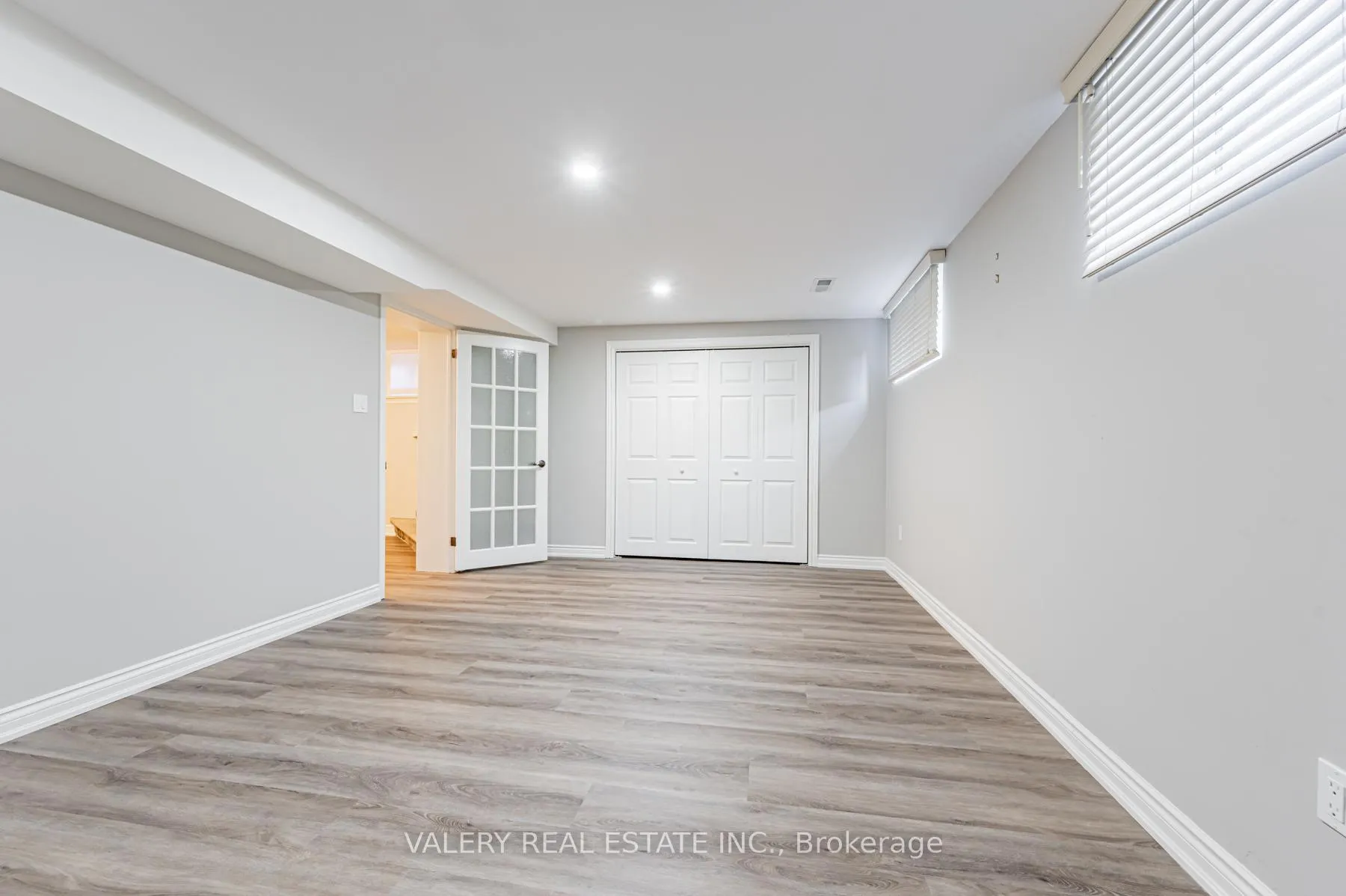 Photo 24 of 30 Bernice Avenue, Toronto, Rockcliffe-Smythe — HOMEH