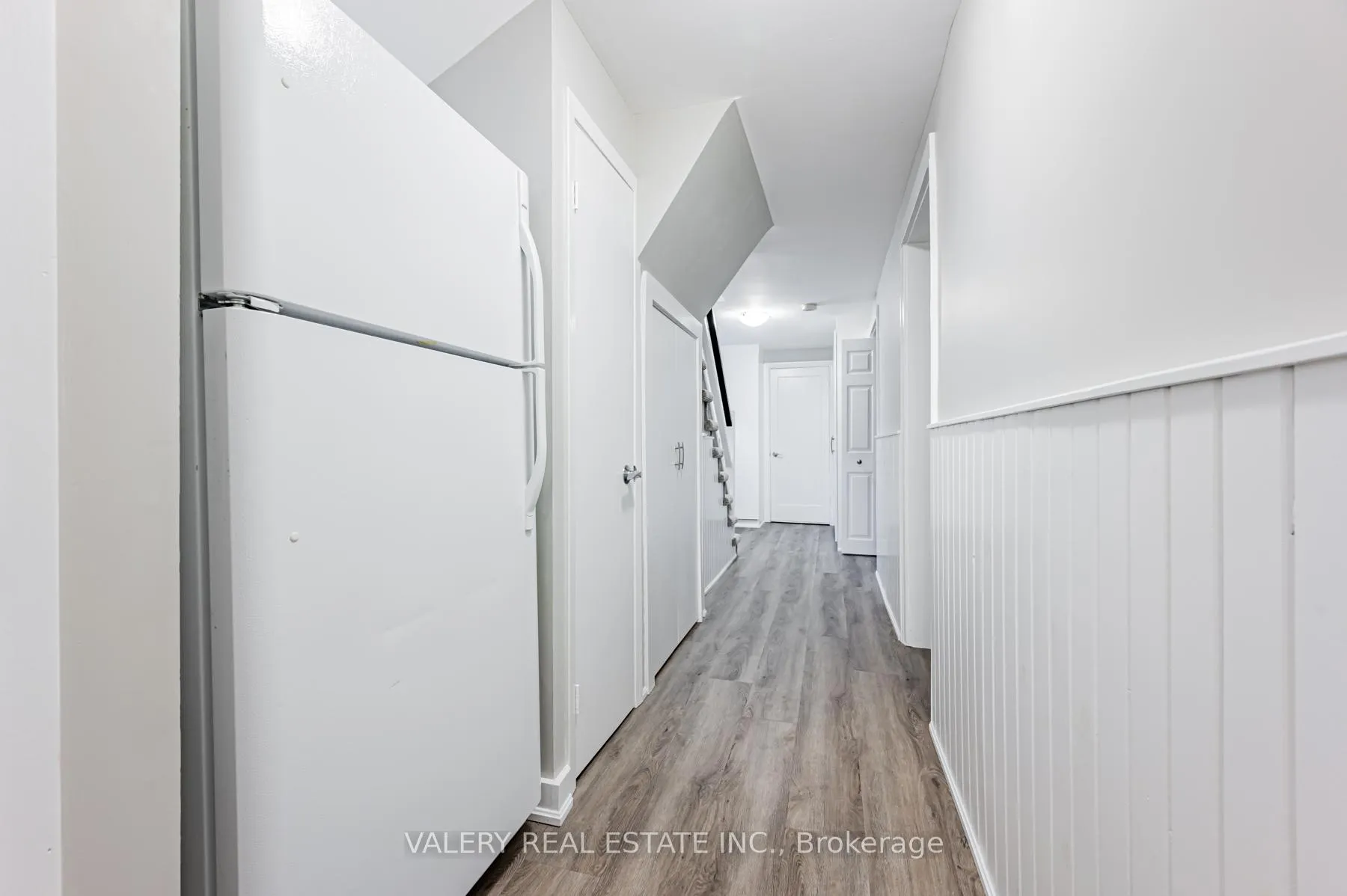 Photo 26 of 30 Bernice Avenue, Toronto, Rockcliffe-Smythe — HOMEH