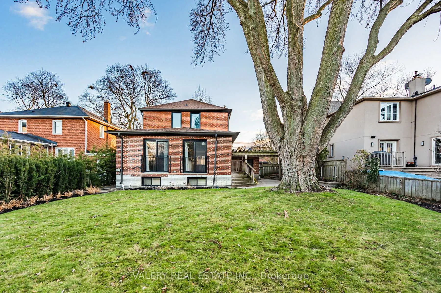 Photo 31 of 30 Bernice Avenue, Toronto, Rockcliffe-Smythe — HOMEH