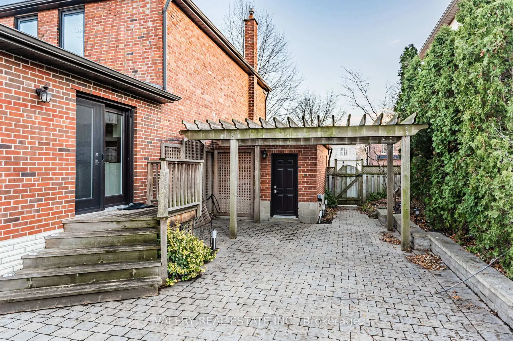 Photo 33 of 30 Bernice Avenue, Toronto, Rockcliffe-Smythe — HOMEH