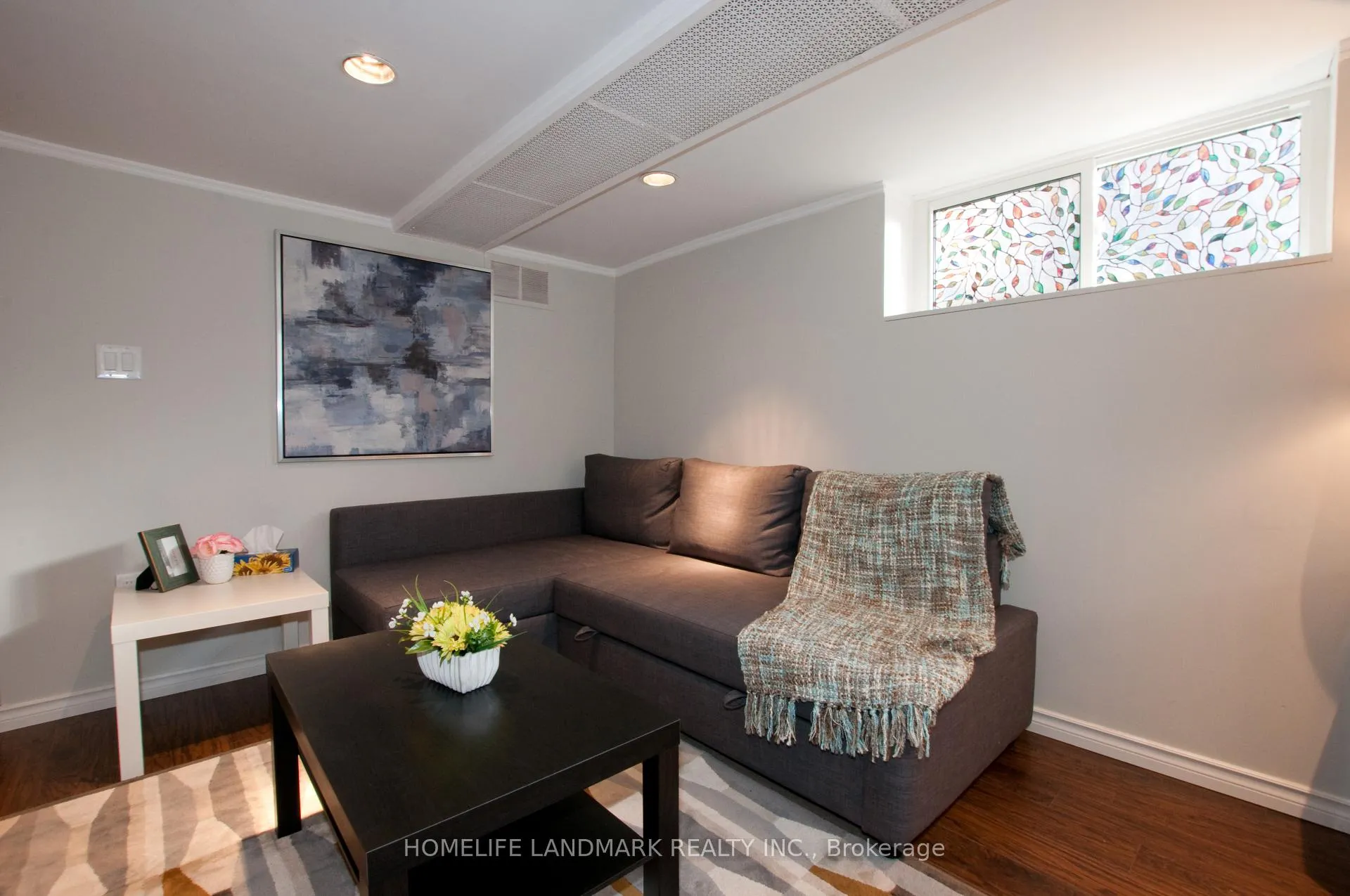 Photo 8 of Unit Basement, 339 Euclid Avenue, Toronto, Trinity-Bellwoods — HOMEH