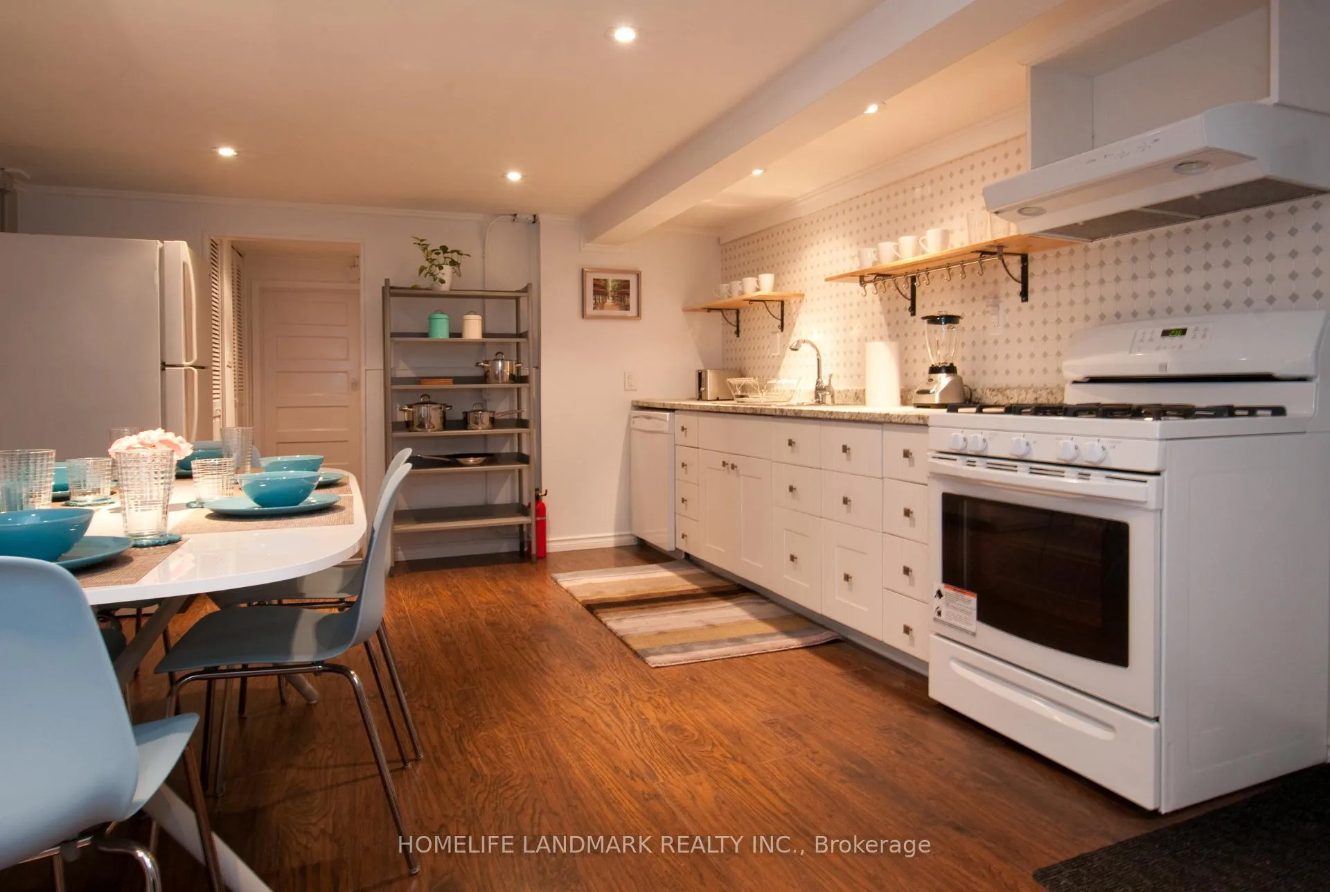 Photo 14 of Unit Basement, 339 Euclid Avenue, Toronto, Trinity-Bellwoods — HOMEH