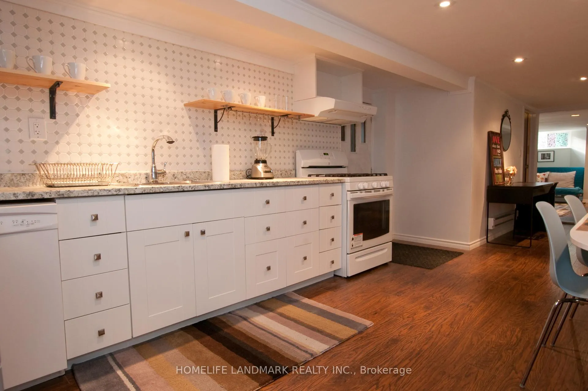 Photo 15 of Unit Basement, 339 Euclid Avenue, Toronto, Trinity-Bellwoods — HOMEH