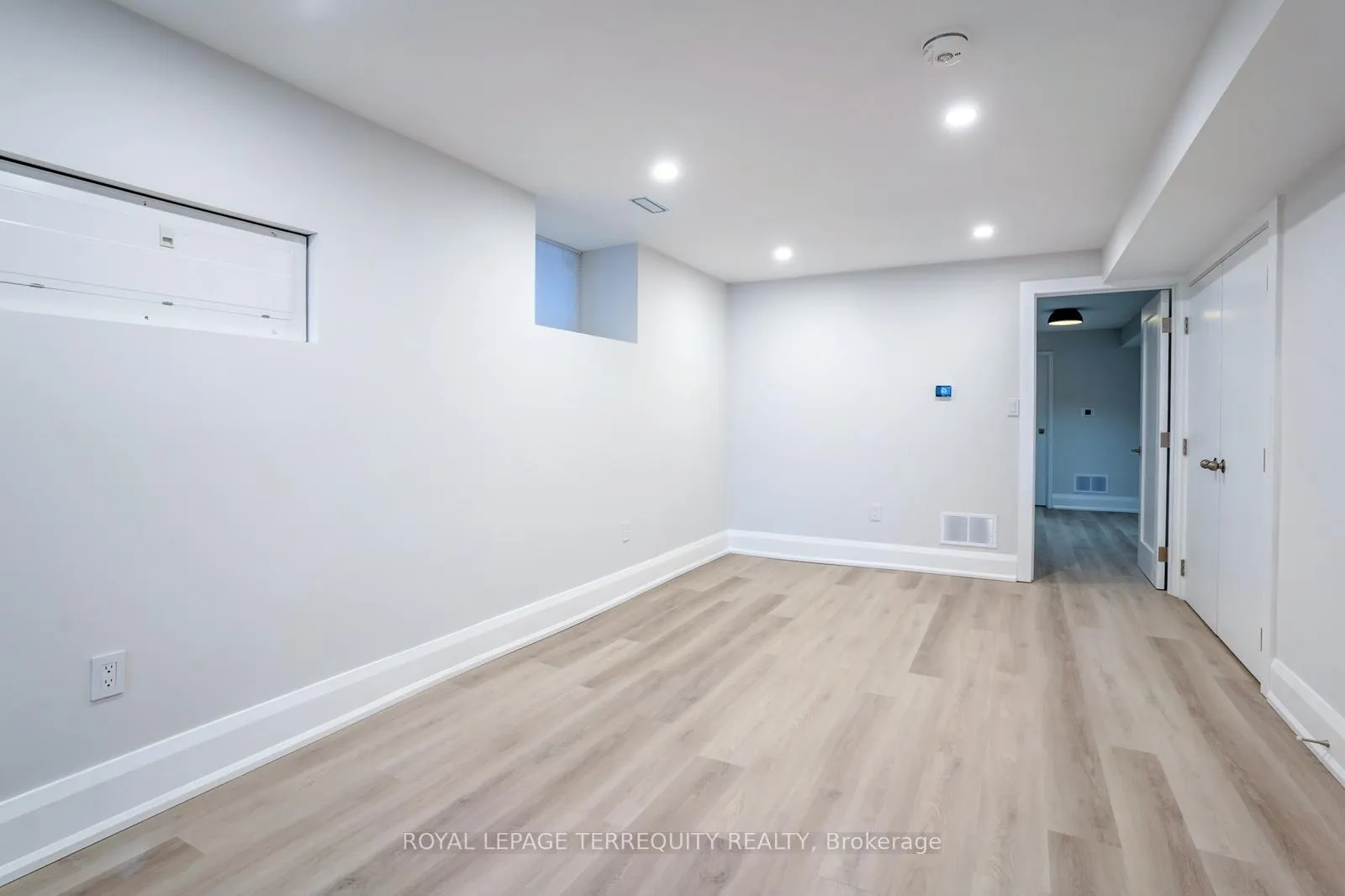 Photo 20 of Unit Lower Level, 208 Bellwoods Avenue, Toronto, Trinity-Bellwoods — HOMEH