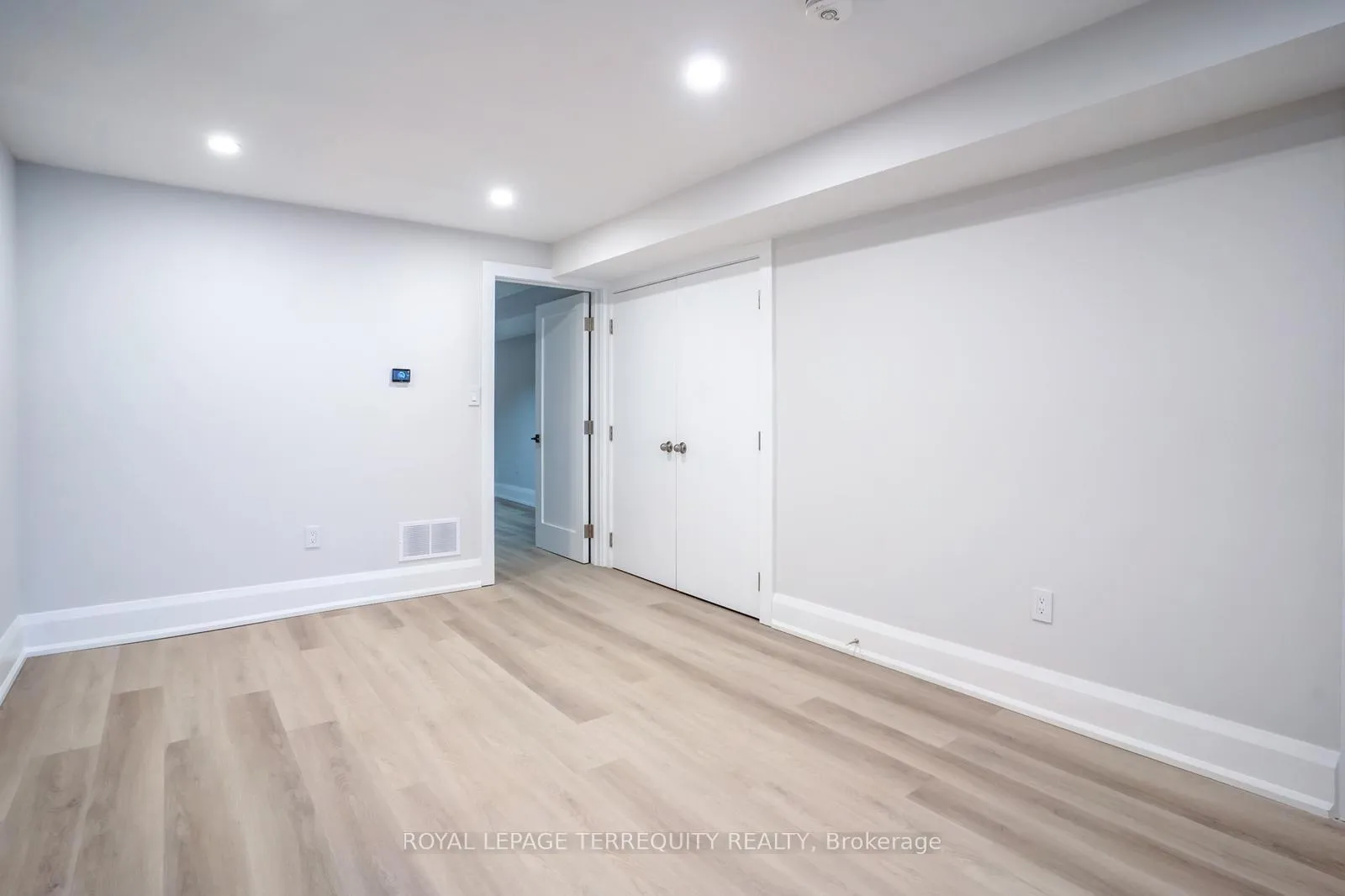 Photo 21 of Unit Lower Level, 208 Bellwoods Avenue, Toronto, Trinity-Bellwoods — HOMEH