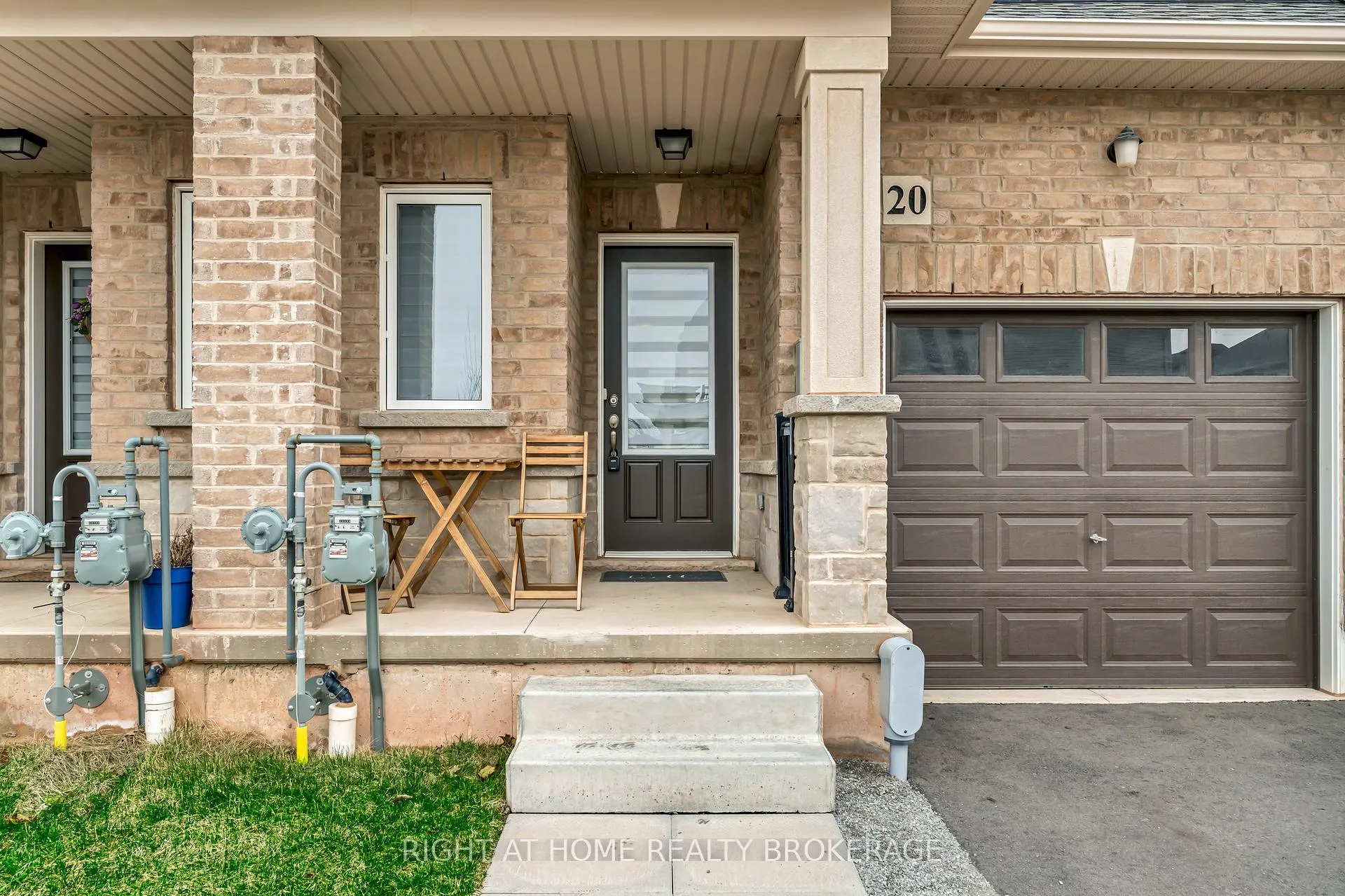 Photo 2 of 20 Foothills Lane, Hamilton, Winona — HOMEH