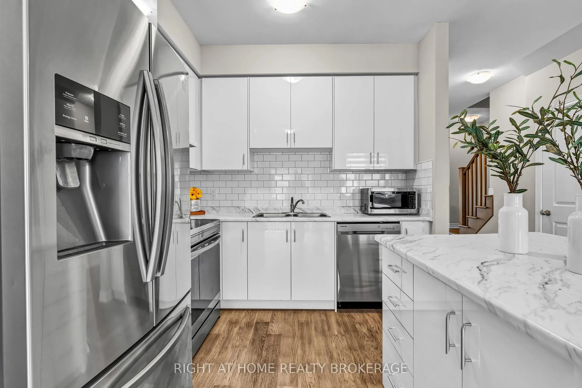 Photo 10 of 20 Foothills Lane, Hamilton, Winona — HOMEH