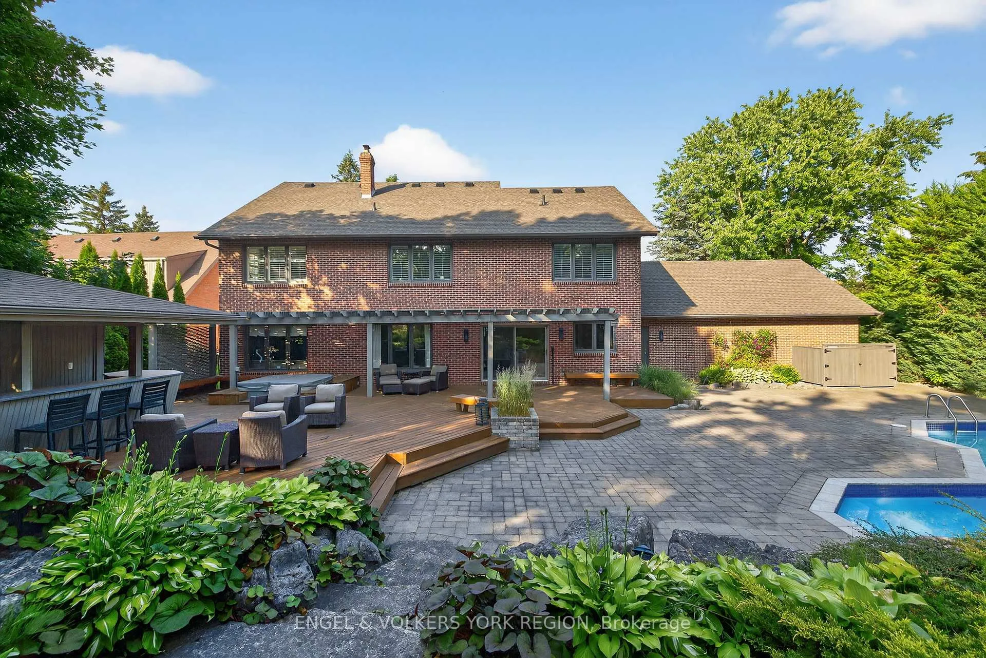 Photo 34 of 104 McClure Drive, King, King City — HOMEH