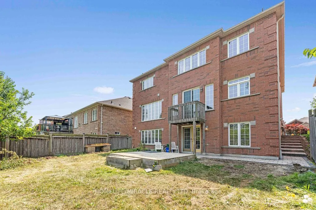 Photo 3 of Unit Basement, 1811 Esterbrooke Drive, Oshawa, Taunton — HOMEH