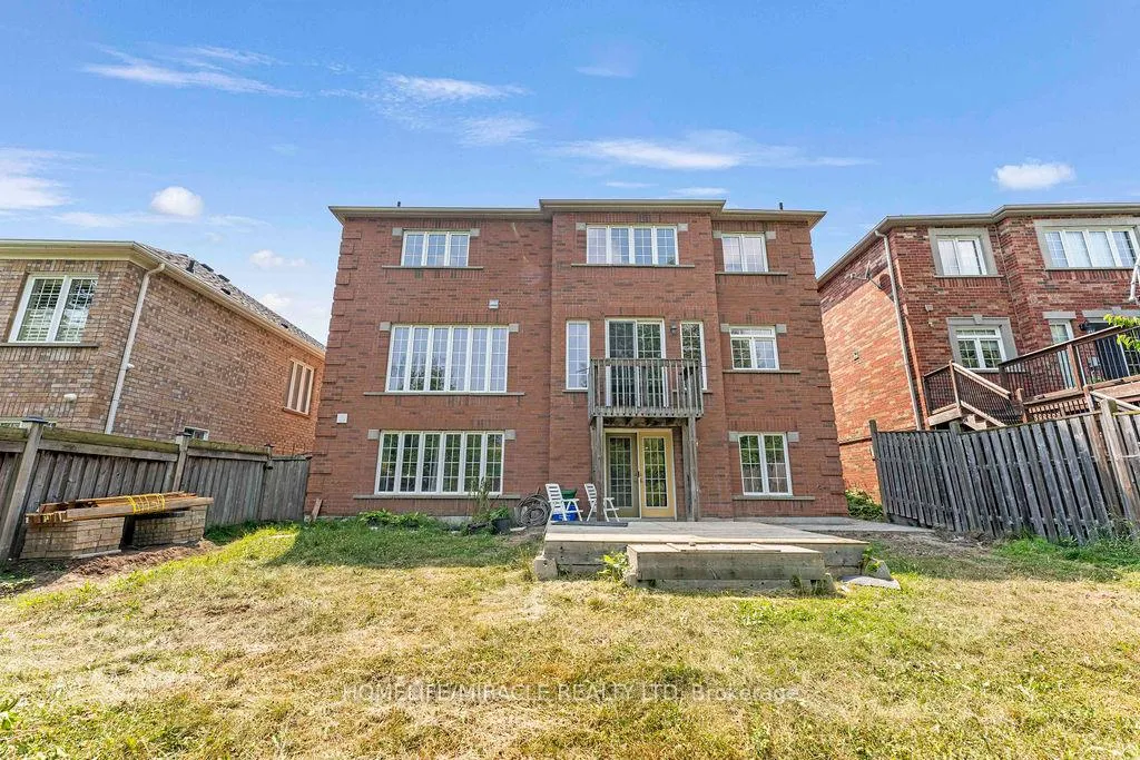 Photo 4 of Unit Basement, 1811 Esterbrooke Drive, Oshawa, Taunton — HOMEH