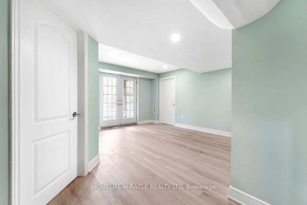 Photo 6 of Unit Basement, 1811 Esterbrooke Drive, Oshawa, Taunton — HOMEH