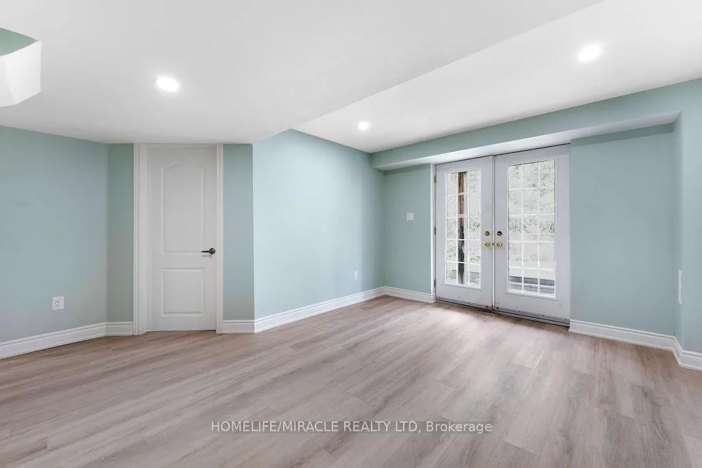 Photo 9 of Unit Basement, 1811 Esterbrooke Drive, Oshawa, Taunton — HOMEH
