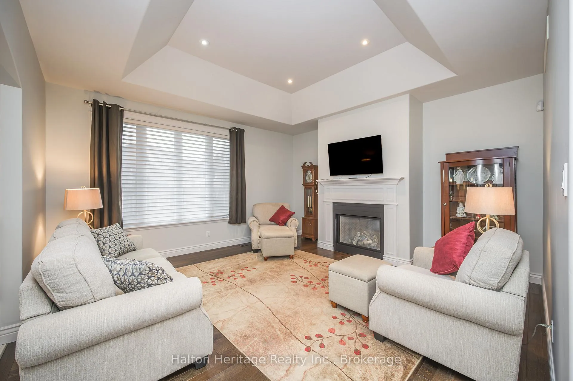 Photo 4 of 18 Rosslyn Drive, Brighton — HOMEH