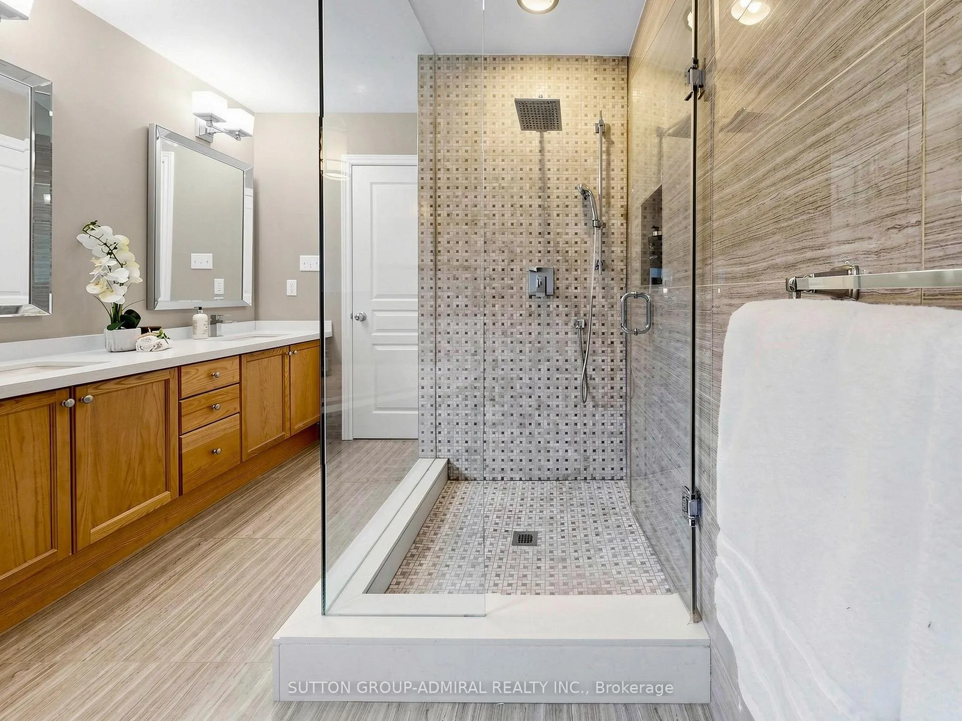 Photo 21 of 36 Canelli Heights Court, Vaughan, Patterson — HOMEH