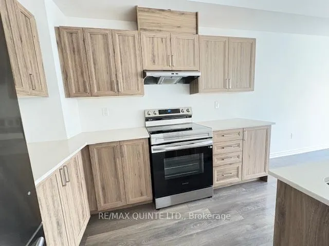 Photo 4 of 61 Lincoln Drive, Belleville, Belleville Ward — HOMEH